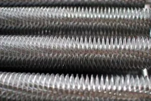 Tube à ailettes bimétalliques